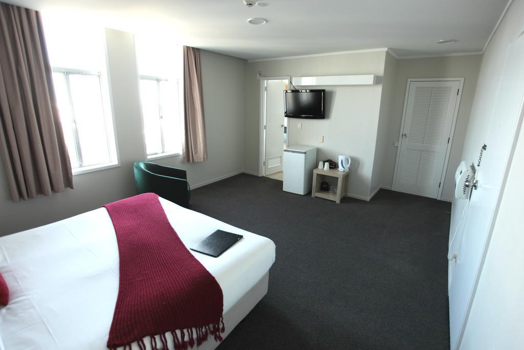 The Grosvenor Hotel Timaru Exterior photo